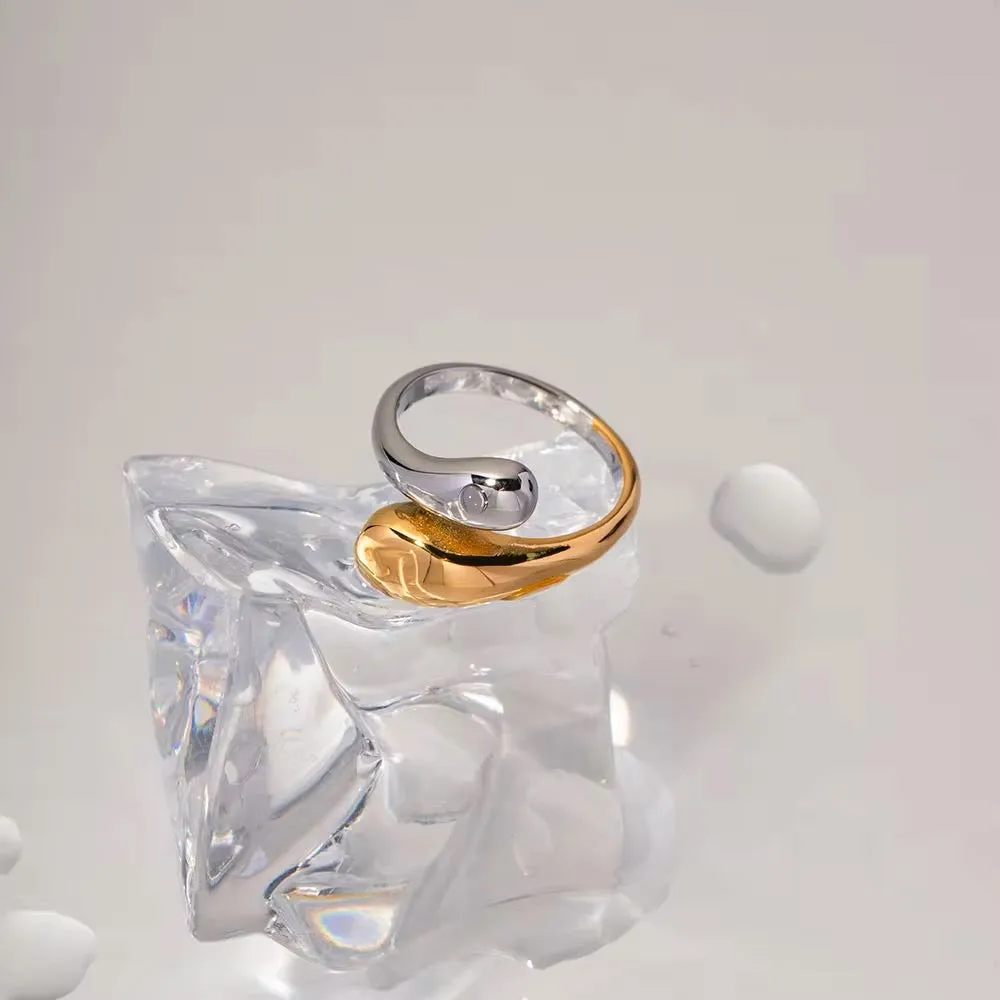 18K Gold and Silver Water Drops Twist Ring