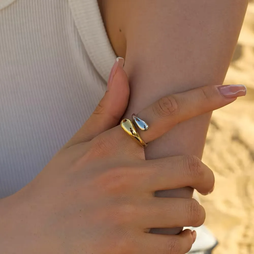 18K Gold and Silver Water Drops Twist Ring