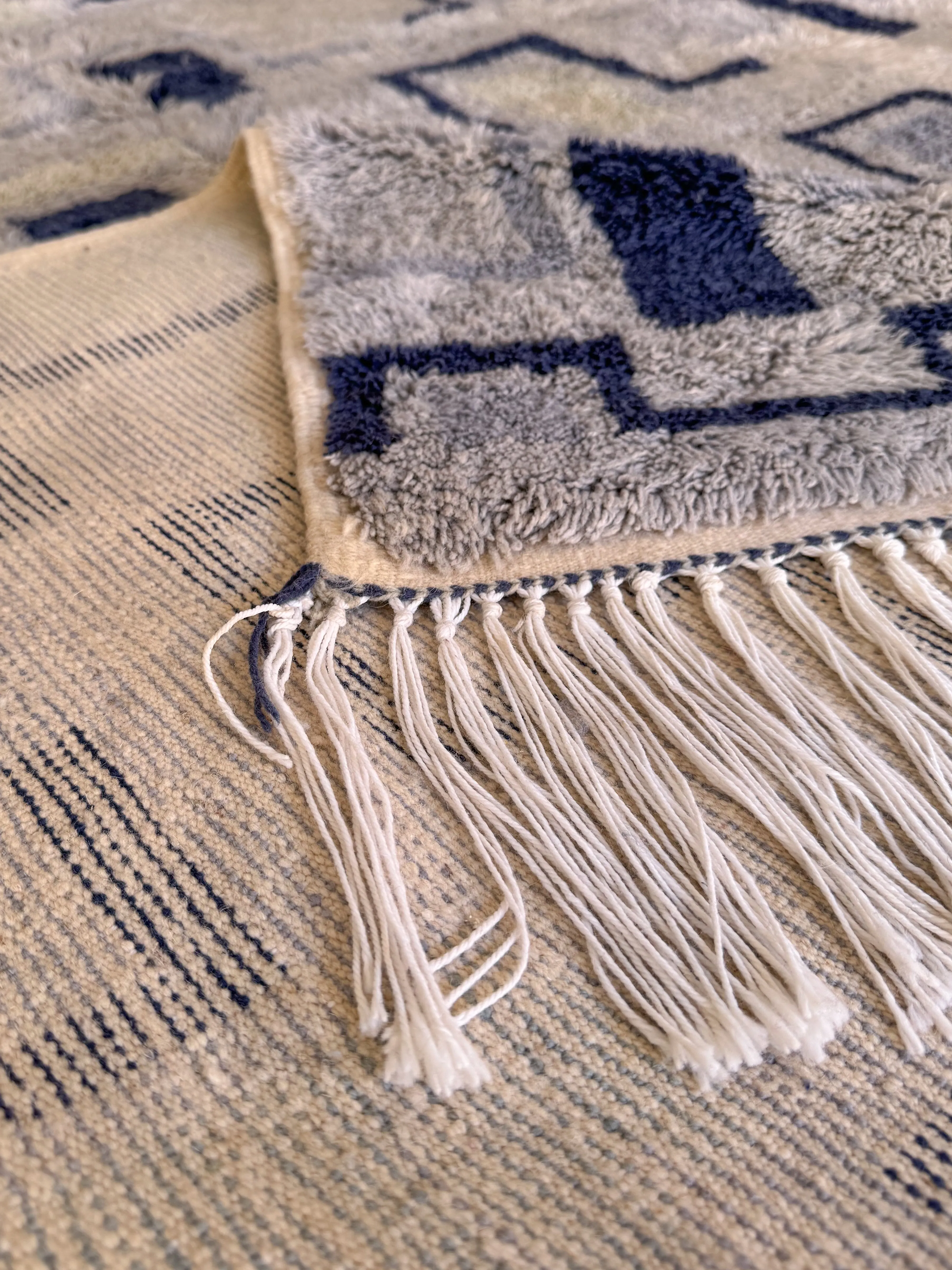 Anzal's Geometric Tranquil Hand-Knot