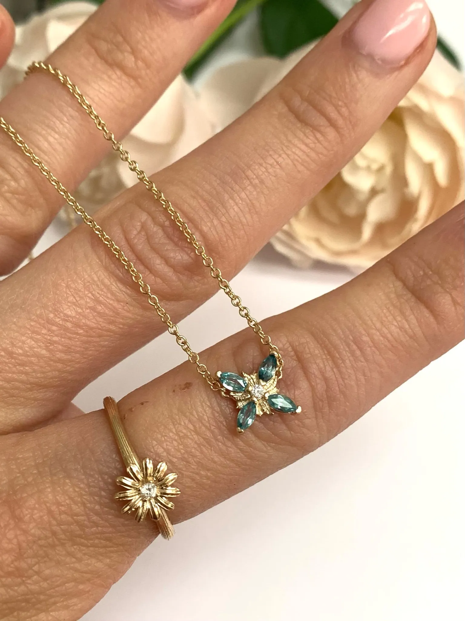 Blue Single Forget-Me-Not Necklace