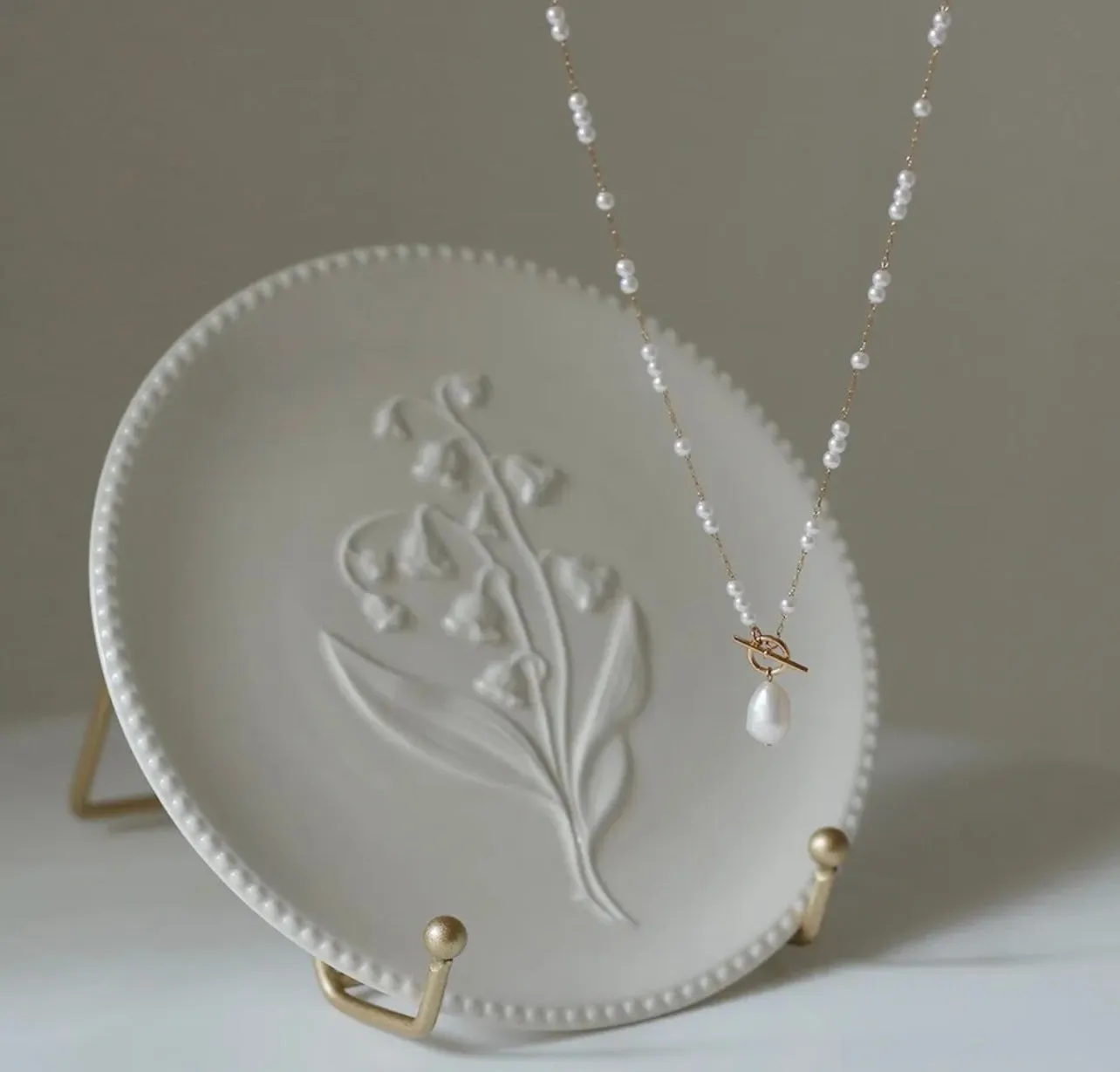 Dainty Freshwater Pearl Gold Chain Necklace 22”