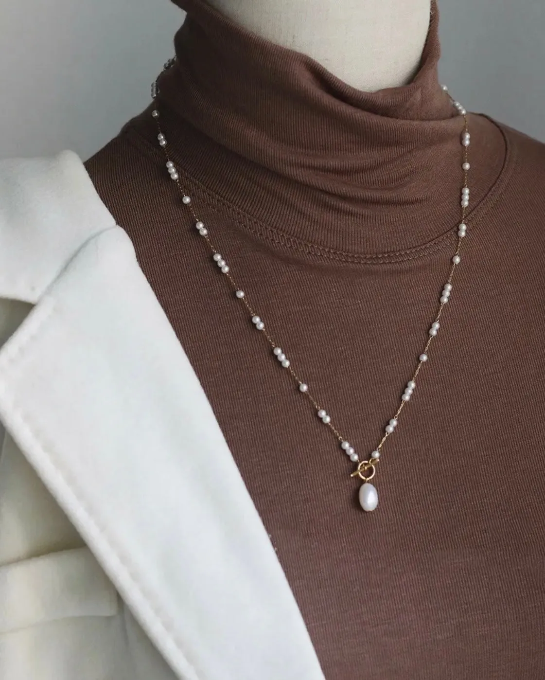 Dainty Freshwater Pearl Gold Chain Necklace 22”