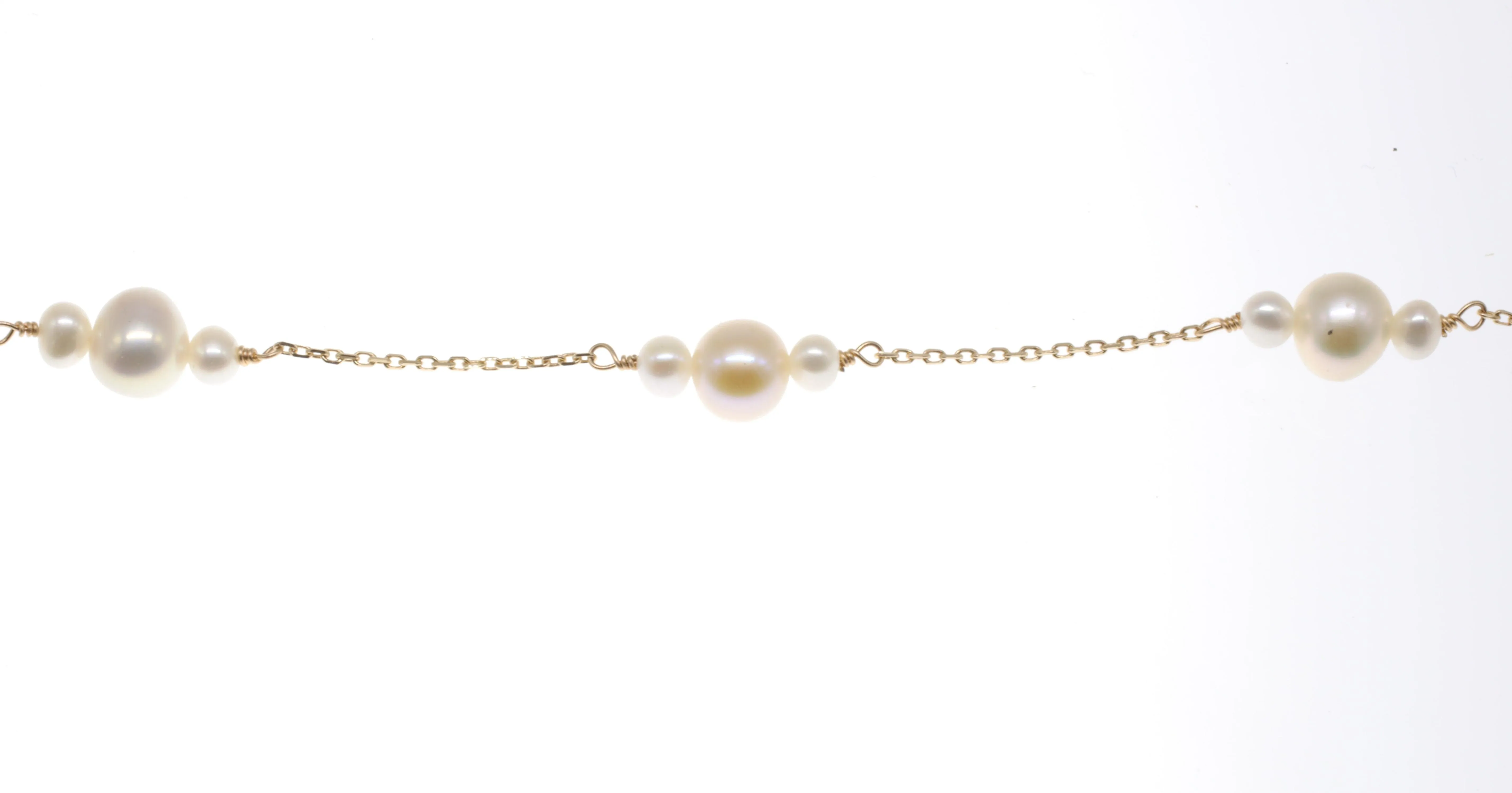 Dainty Pearl Necklace