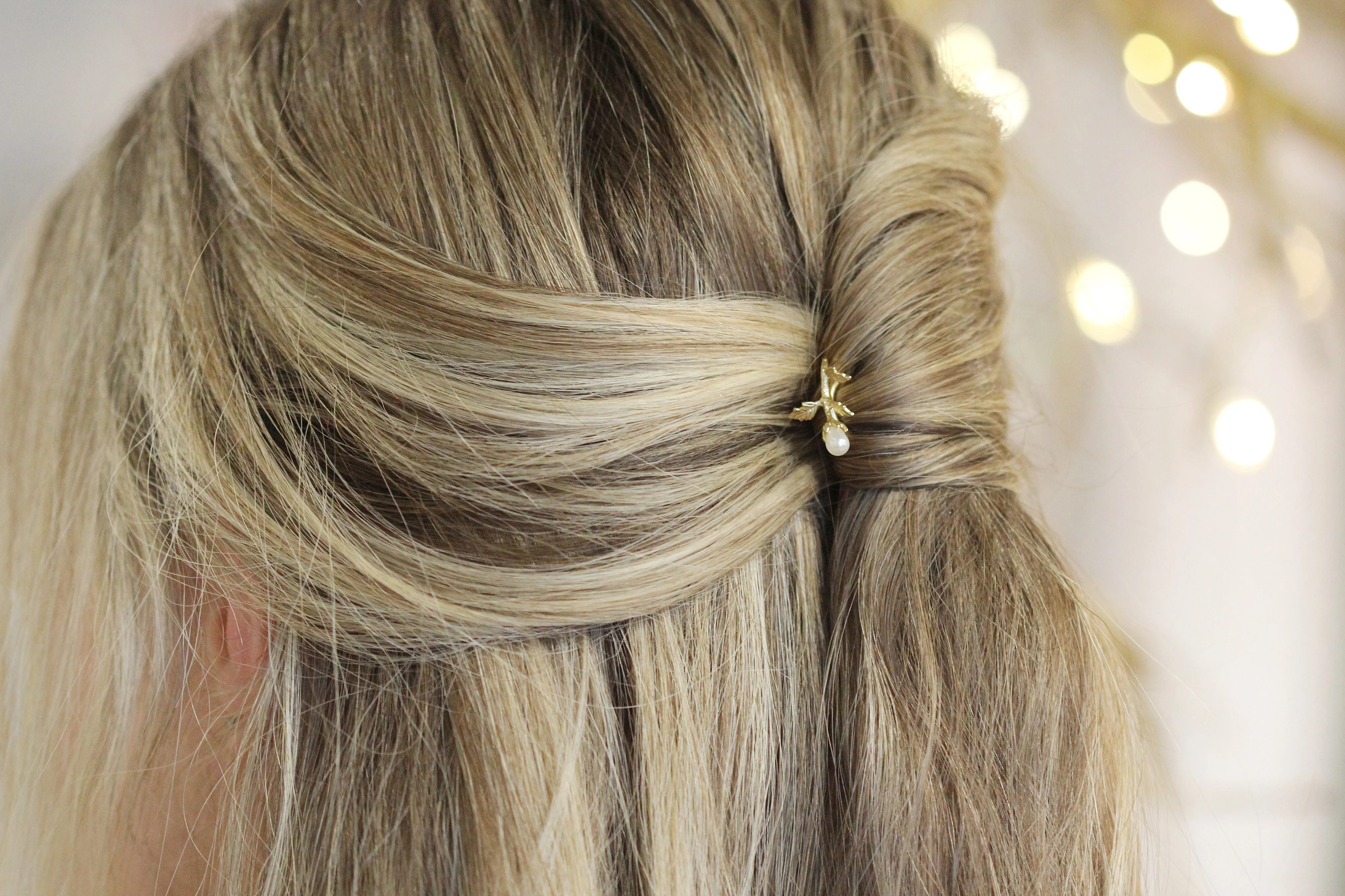 Dainty Rose Hair Prong