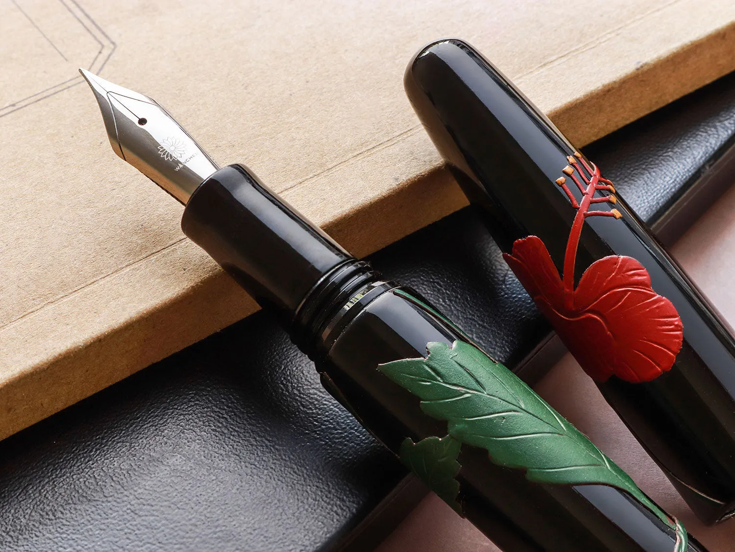 Dream Pen Tsuikin Hibiscus - Urushi Black