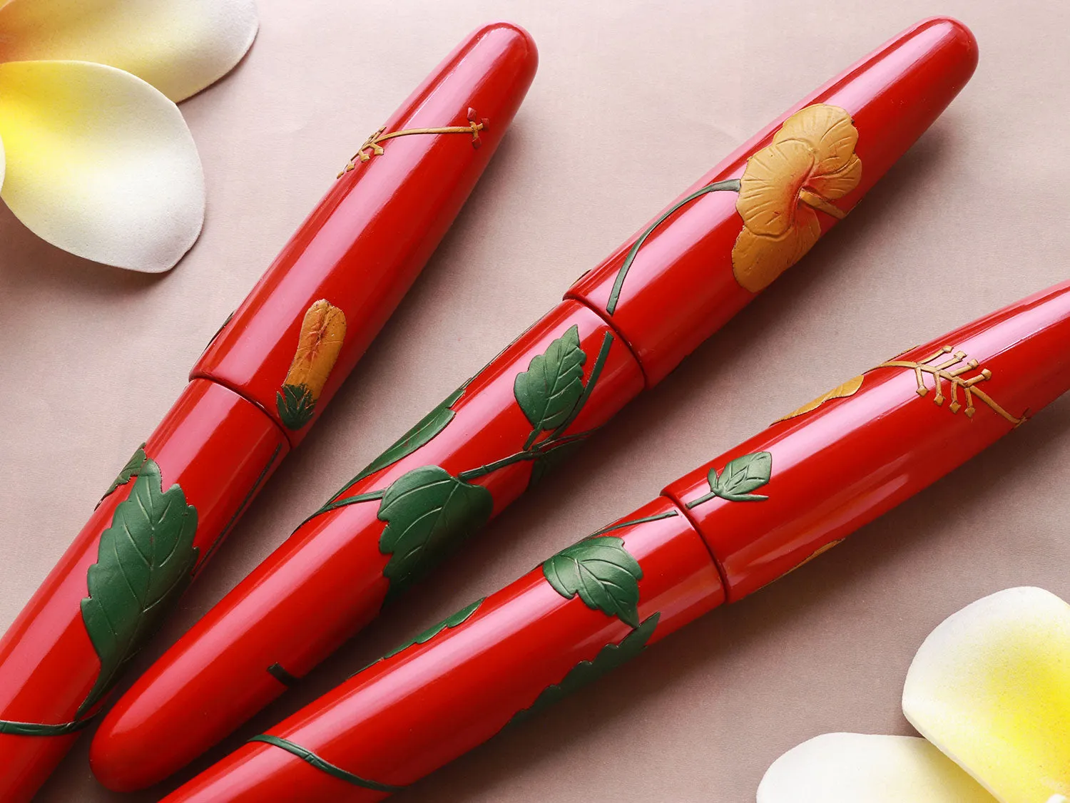 Dream Pen Tsuikin Hibiscus - Urushi Red