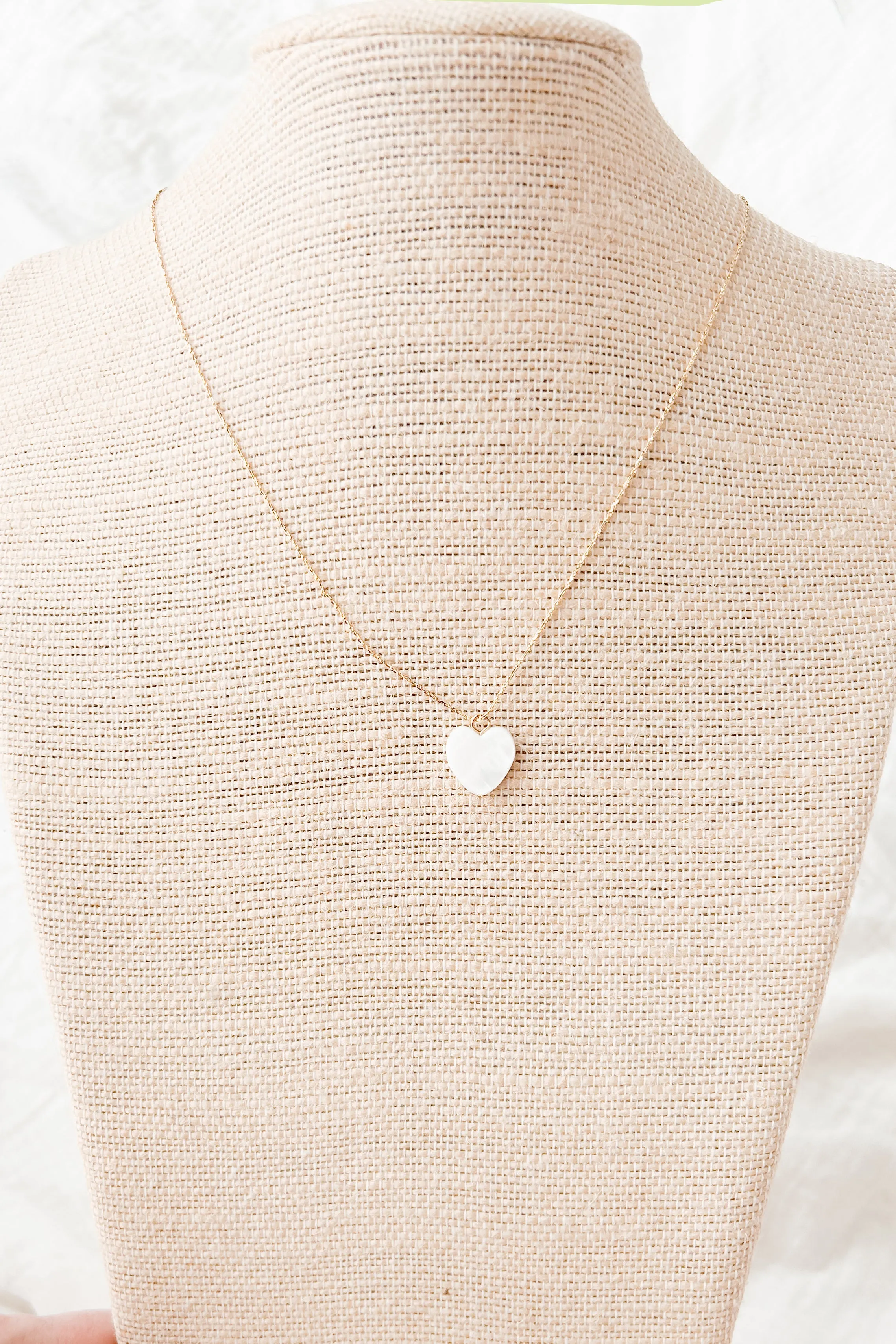 Faithful Heart Gold Dipped Pearl Heart Pendant Necklace (Gold)