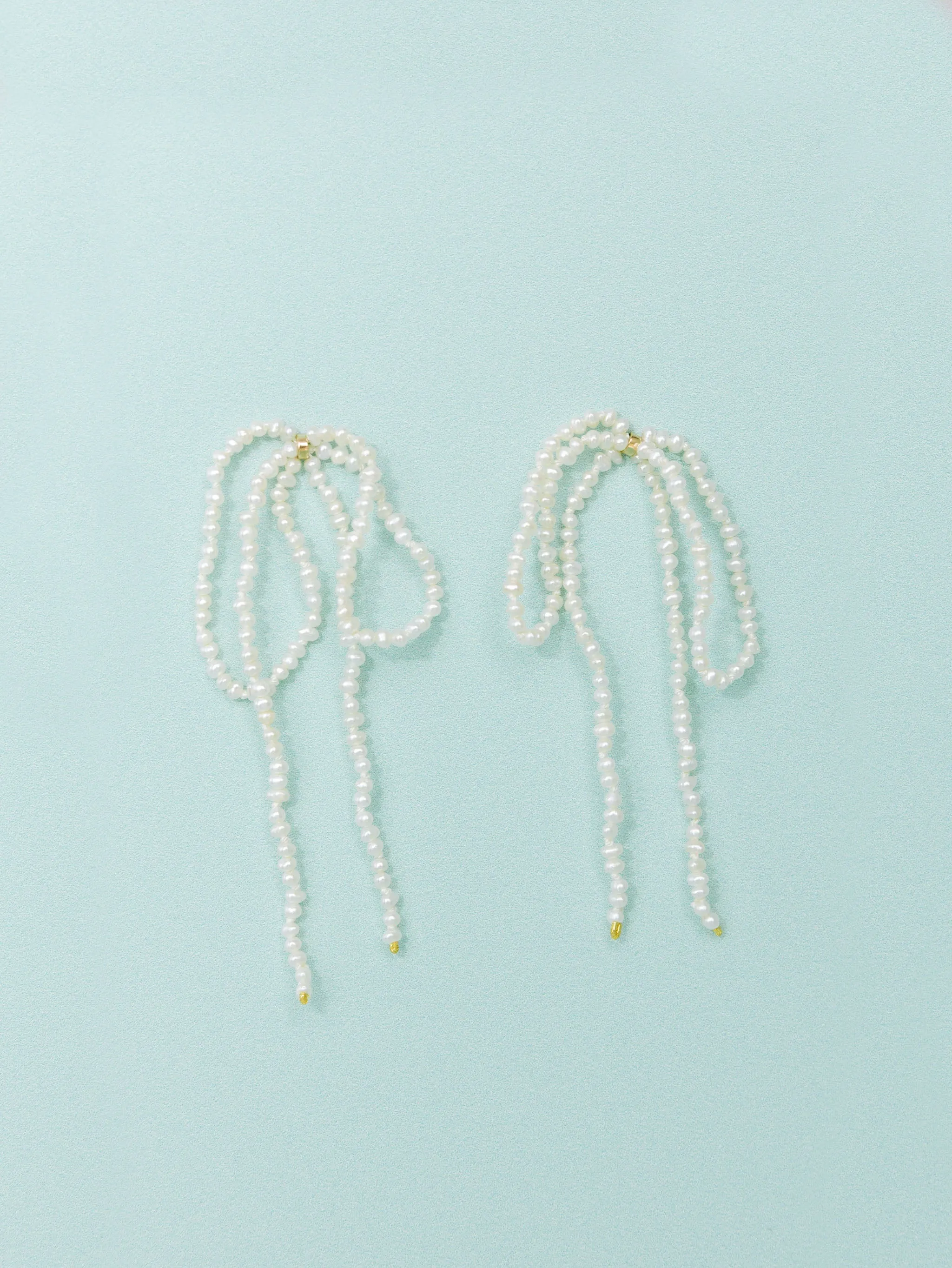 Floppy Pearl Bows