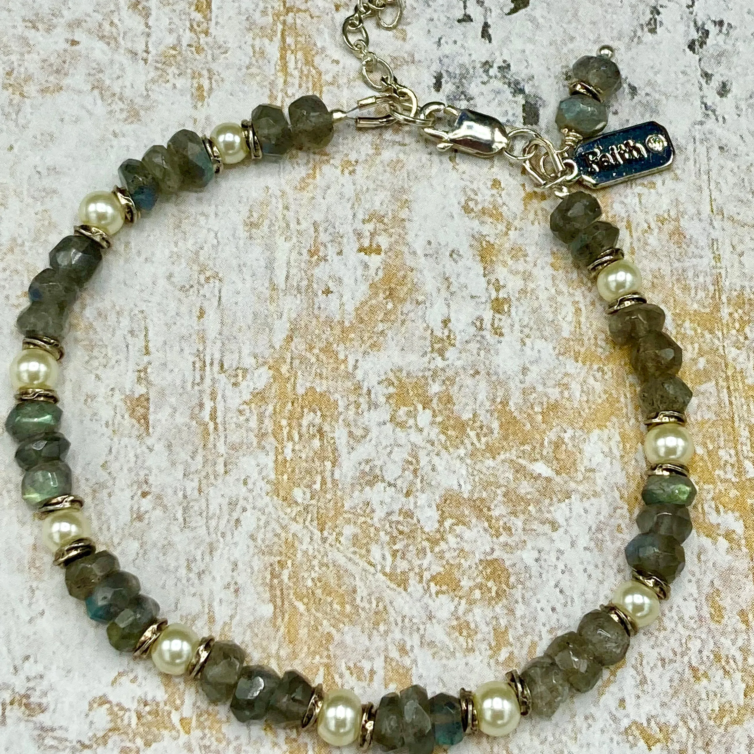 Labradorite and Pearl Bracelet