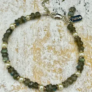 Labradorite and Pearl Bracelet