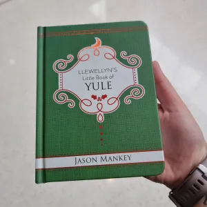 Llewellyns Little Book of Yule