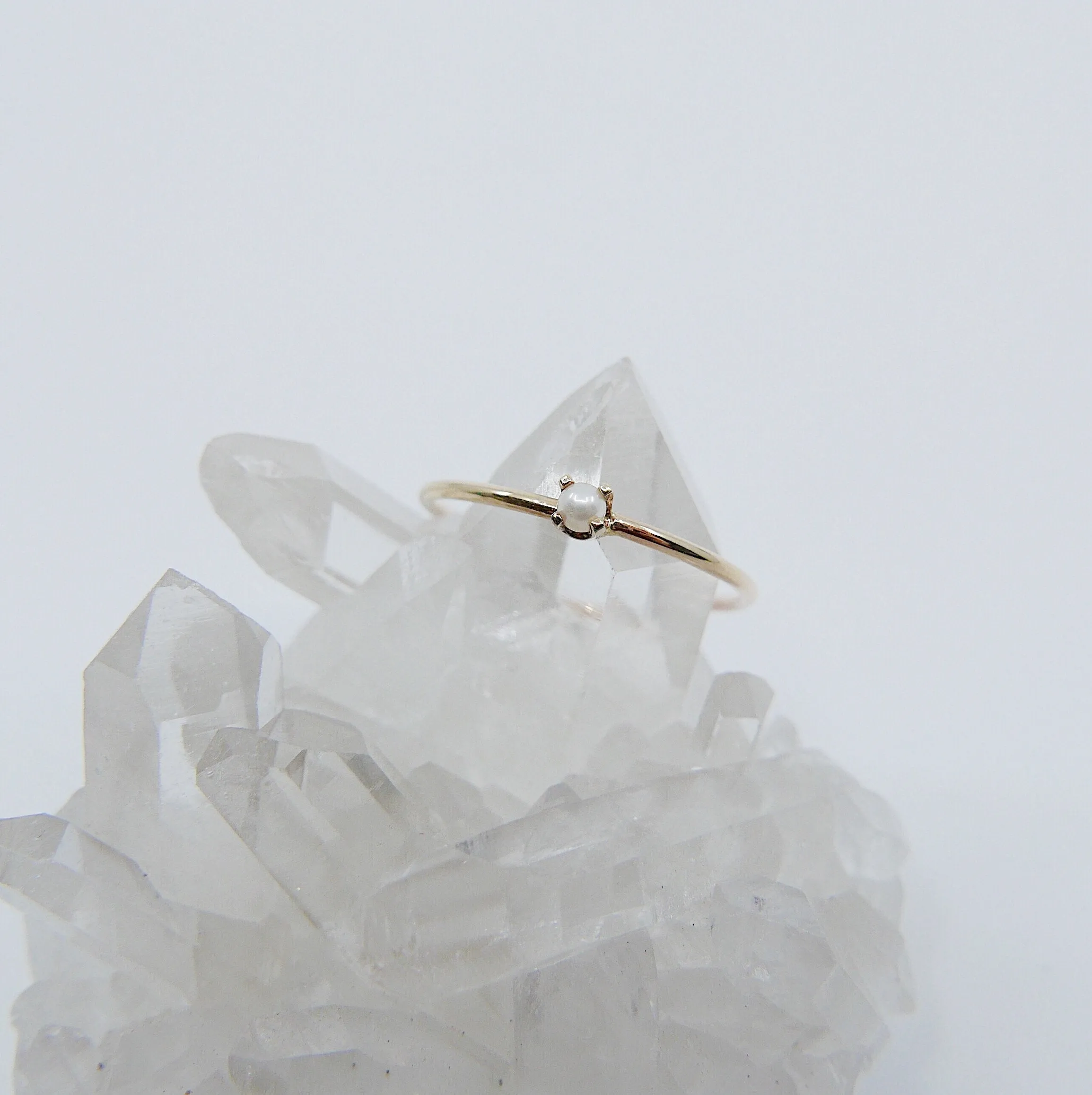 Mini Pearl Ring