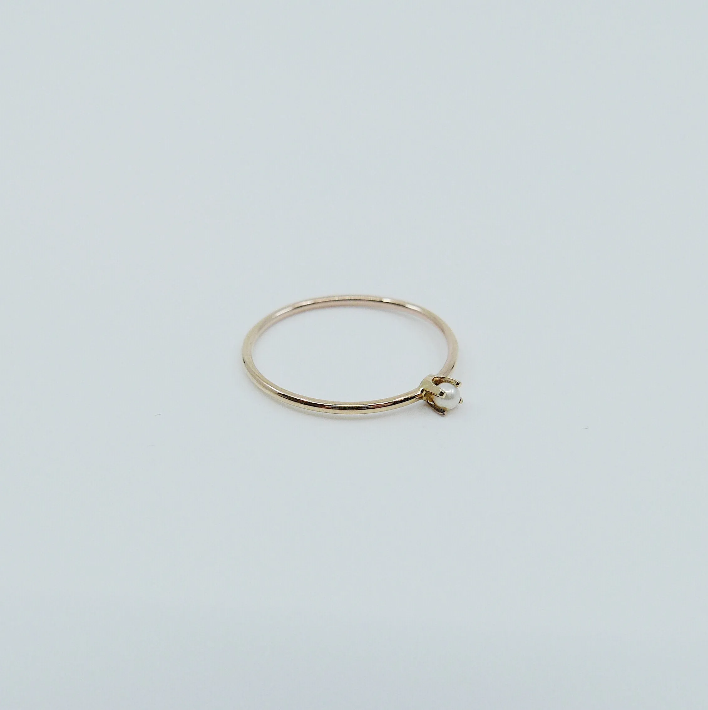 Mini Pearl Ring