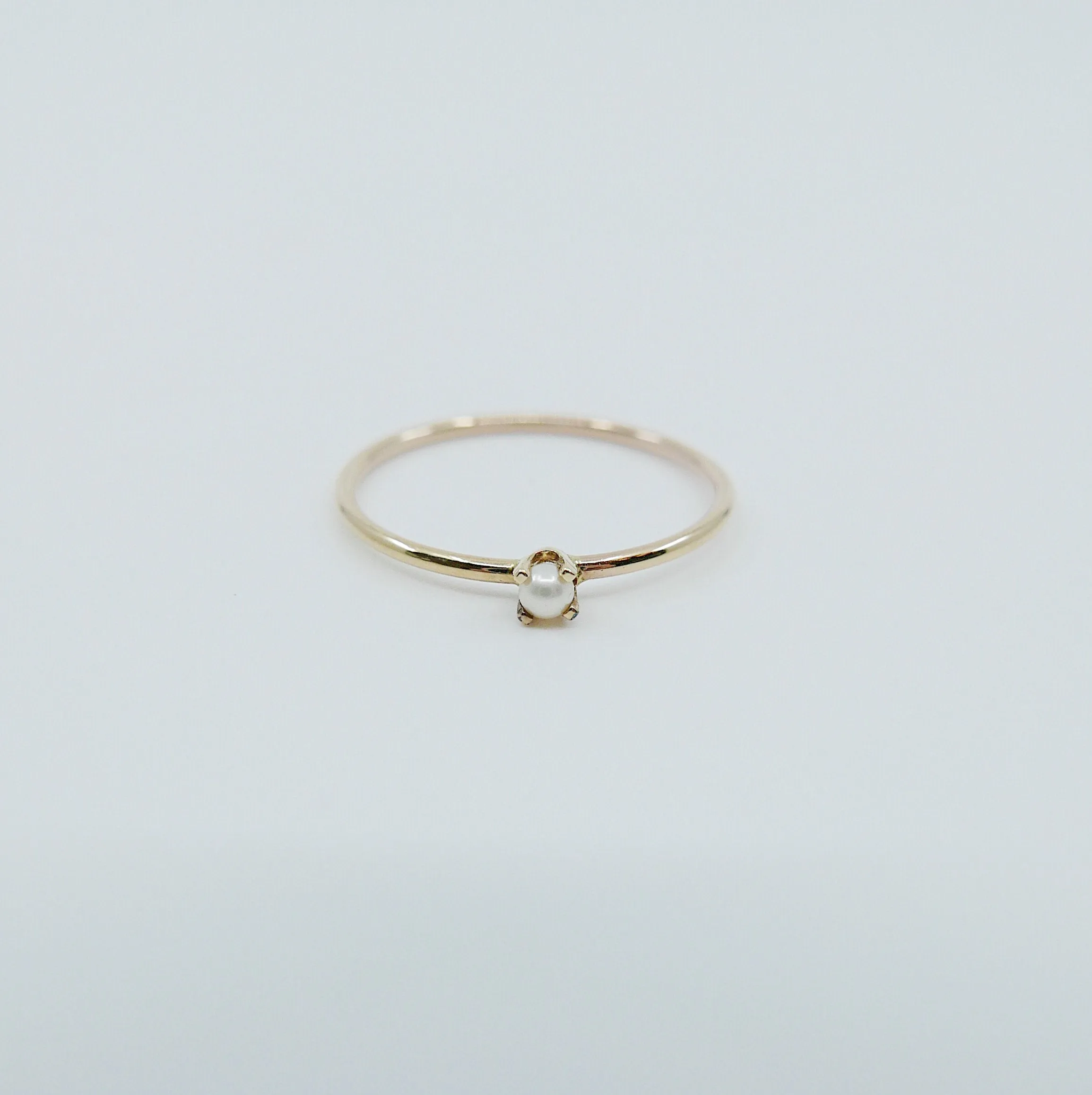 Mini Pearl Ring