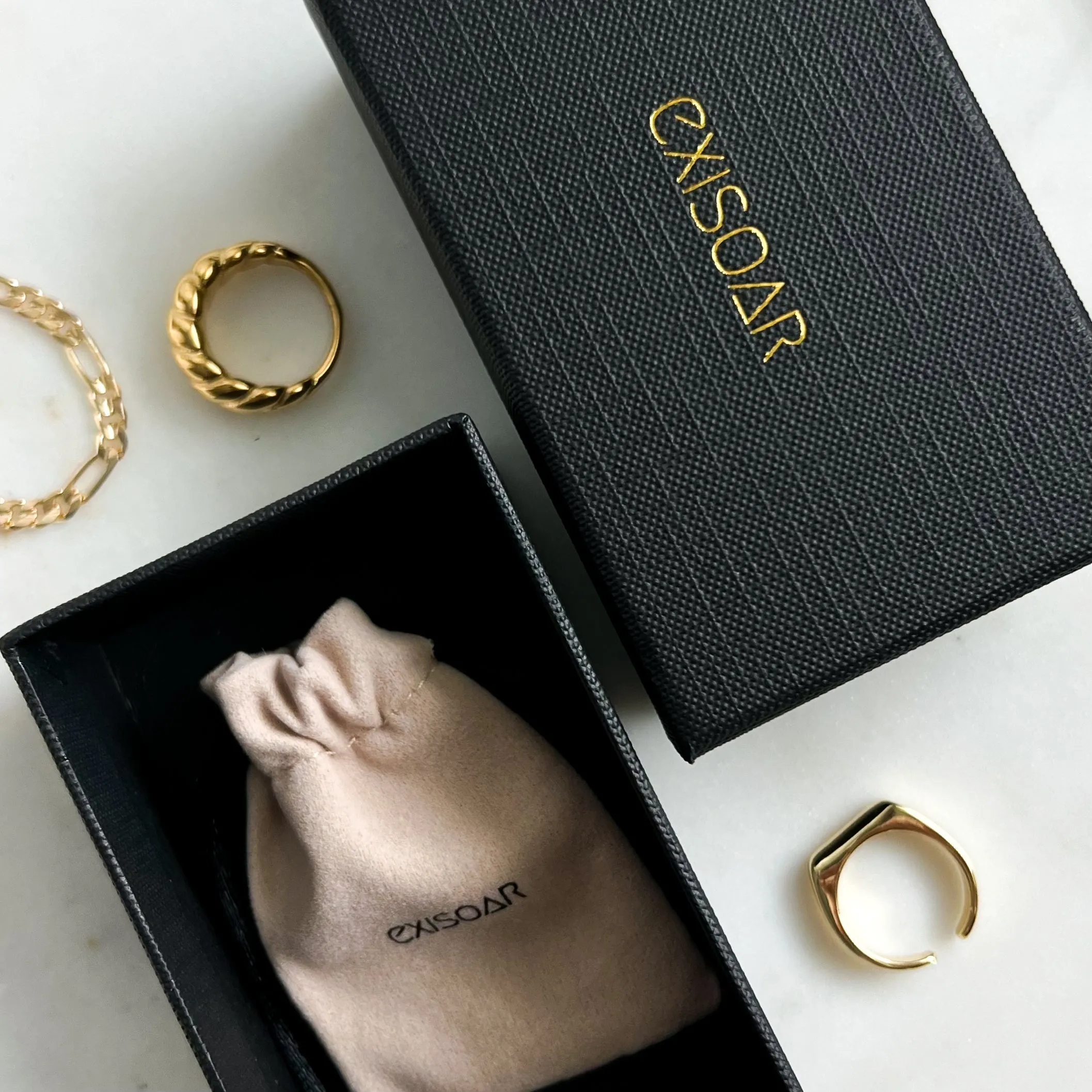 Ocean's Embrace | Fresh Water Pearl Braceelt