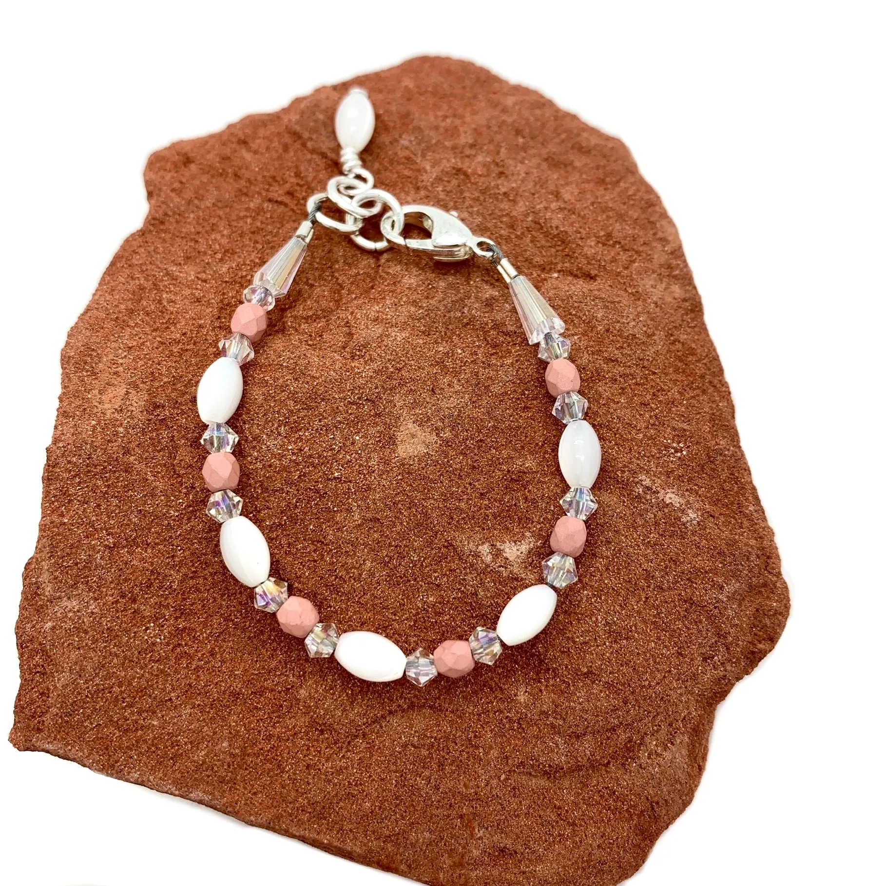 Pale Pink   Pearl Bracelet
