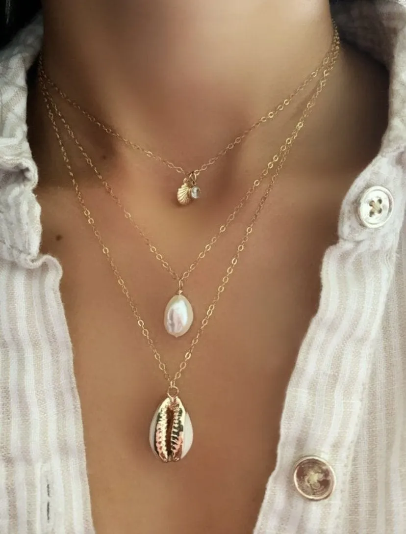 Pearl drop necklace
