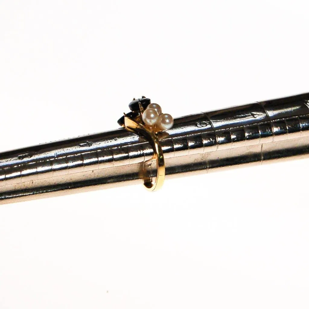 Pearl Flower and Black Onyx Leaves Ring