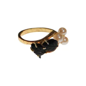 Pearl Flower and Black Onyx Leaves Ring