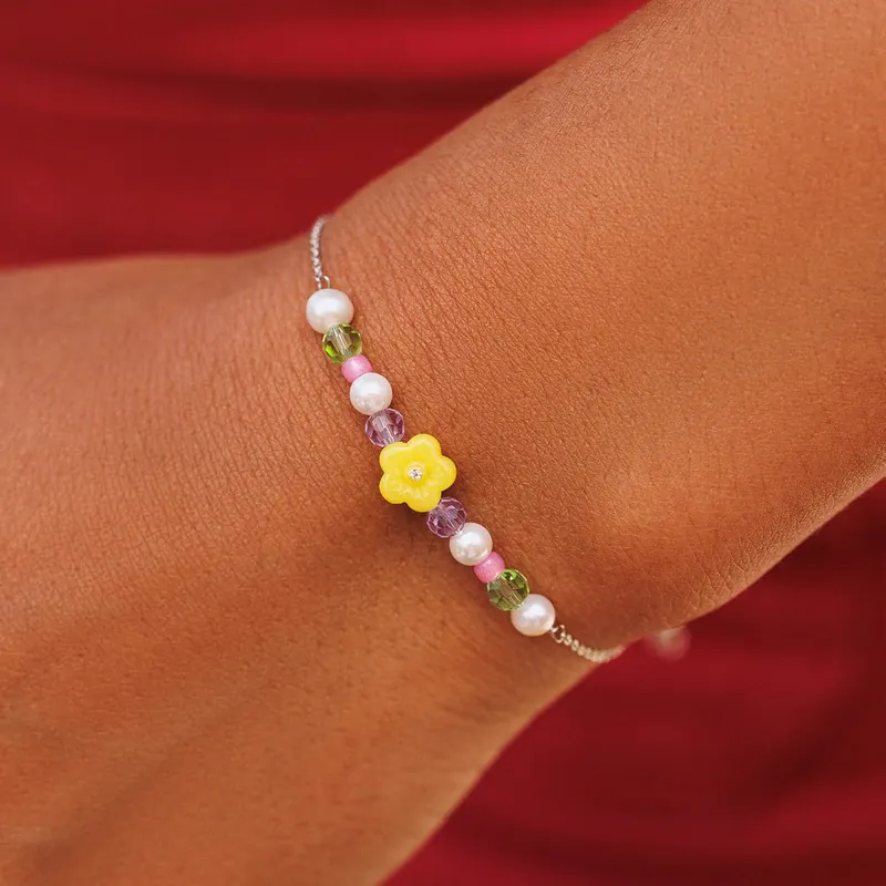 Pura Vida Resin Flower & Mixed Seed Bead Slider Bracelet ~ Silver