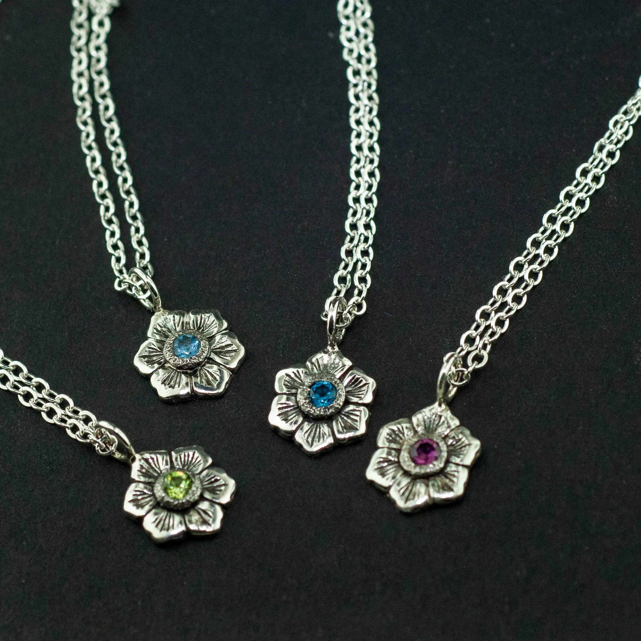 Tiny Flower Necklace