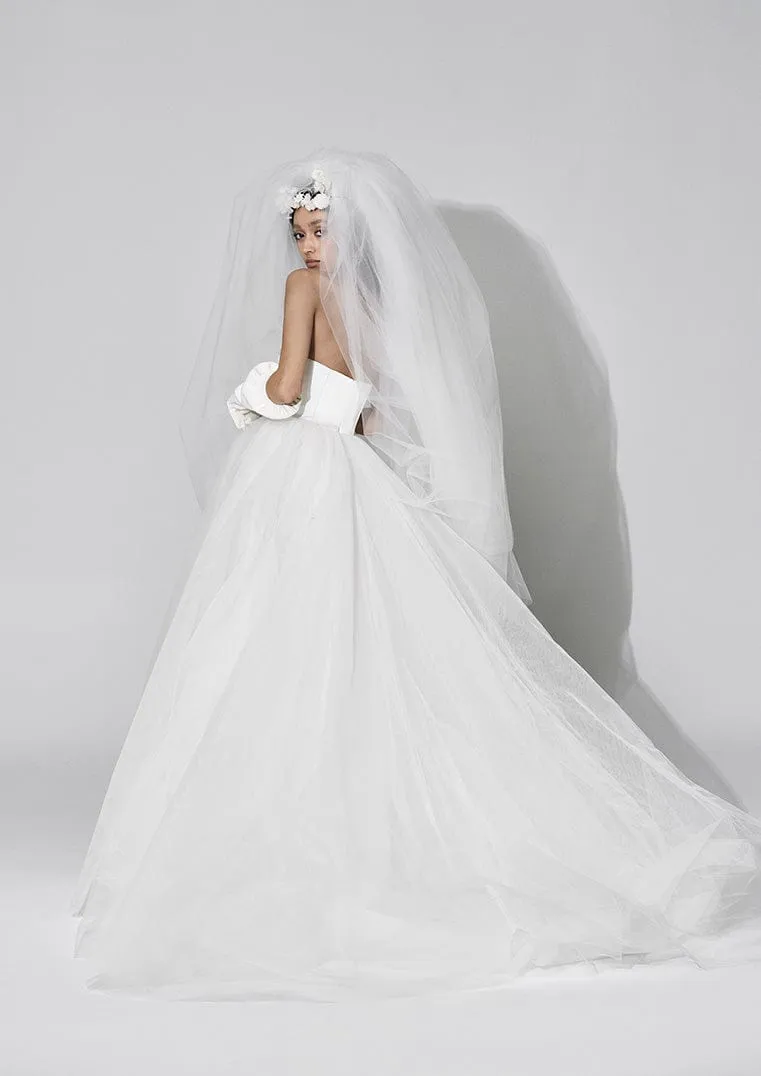 Vera Wang: Sunday